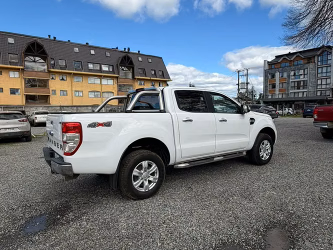 FORD Ranger 3.2 XLT 4X4 DIESEL DOB. CAB. AT 4P 2023