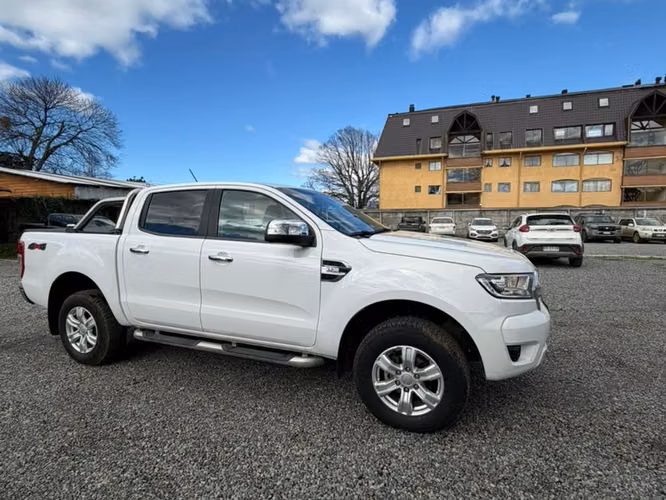 FORD Ranger 3.2 XLT 4X4 DIESEL DOB. CAB. AT 4P 2023