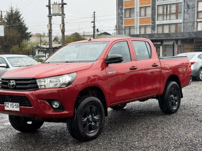 TOYOTA Hilux 2.4 DX DIESEL DCAB TSS 4X4 MT 4P 2022