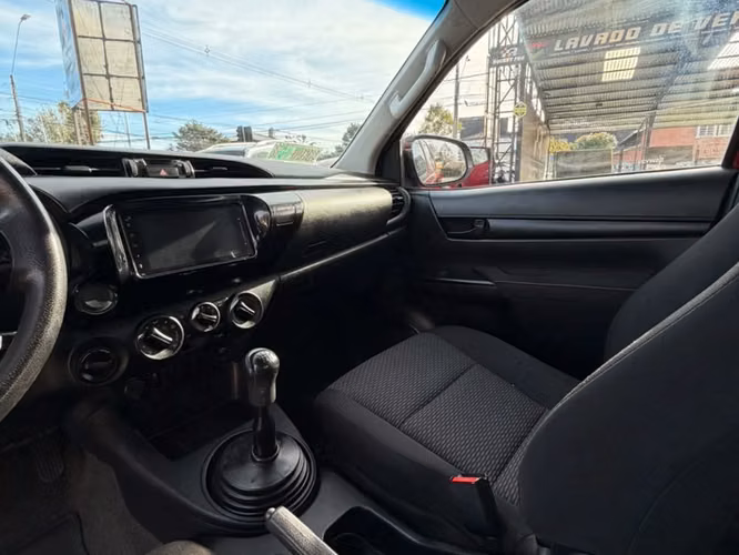 TOYOTA Hilux 2.4 DX DIESEL DCAB TSS 4X4 MT 4P 2022