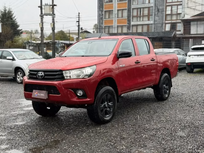 TOYOTA Hilux 2.4 DX DIESEL DCAB TSS 4X4 MT 4P 2022