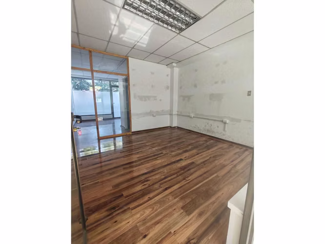 VENDO LOCAL TIPO OCICINA - APUMANQUE (183574) - Imagen 20