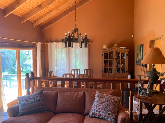 Hacienda Rinconada: casa de estilo Chilena rodeada de jardines - Imagen 11