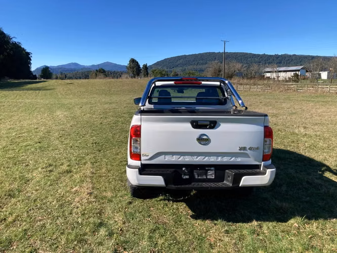 Nissan NP300 XE 2021 Automática – Diésel, un solo dueño, excelente estado