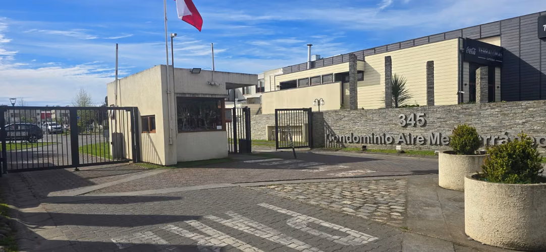 SE VENDE CASA MEDITERRANEA, 4 DORMITORIOS, LOMAS SAN ANDRES. - Imagen 2