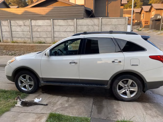 Se vende Hyundai Veracruz 2011 Por no uso