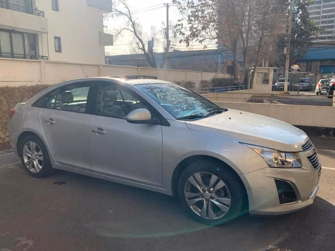 Chevrolet cruze 2013, por apuro - Imagen 4