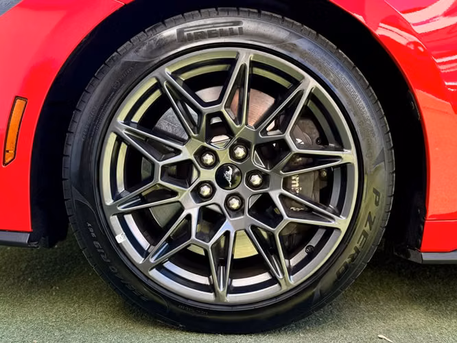 FORD MUSTANG GT PREMIUM COUPE - 2024 | 4711 - Imagen 9