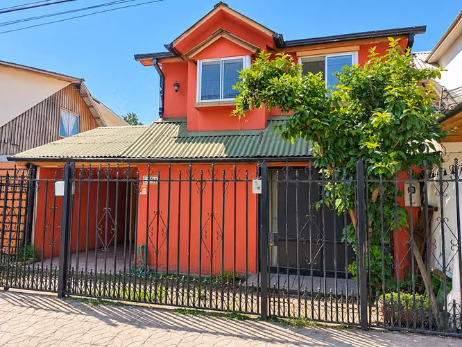 SE VENDE CASA DE 2 PISOS EN SECTOR DON HORACIO, TALCA - Imagen 2