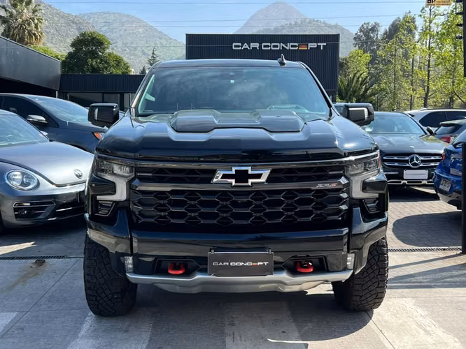 CHEVROLET SILVERADO ZR2 6.2 2025 - Imagen 2