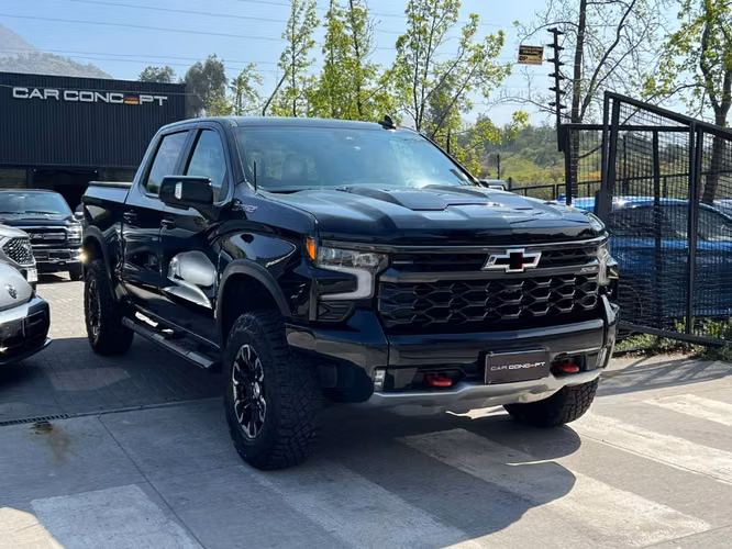 CHEVROLET SILVERADO ZR2 6.2 2025 - Imagen 3