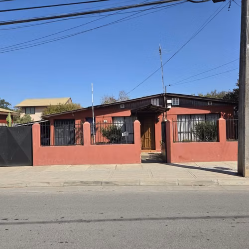 Se Vende Casa con Amplio Terreno Villa Alemana