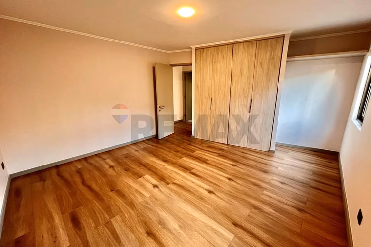 Se arriendo renovada casa en recreo