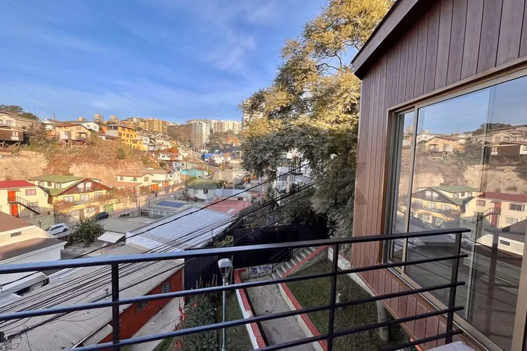 Se arriendo renovada casa en recreo
