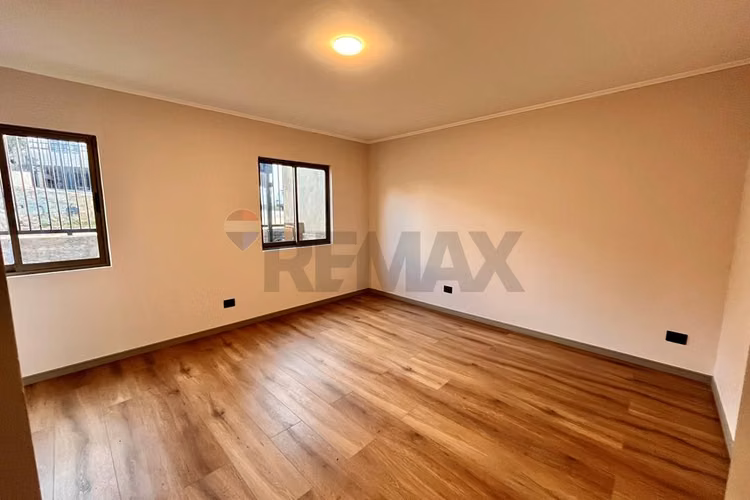 Se arriendo renovada casa en recreo