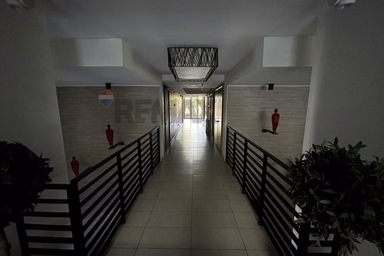 Estudio / oficina de 12m² con luz natural - Imagen 7