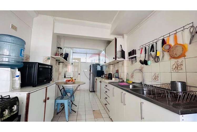 Se vende amplio departamento en sector sur - Imagen 7
