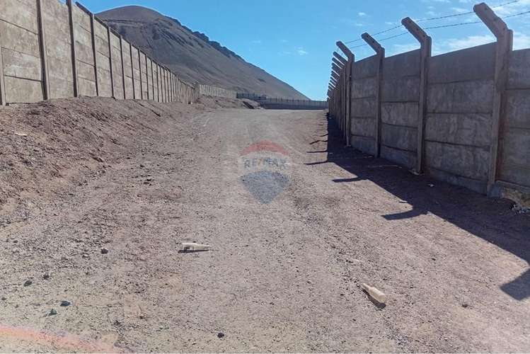Se vende gran terreno en sector roca roja - Imagen 2