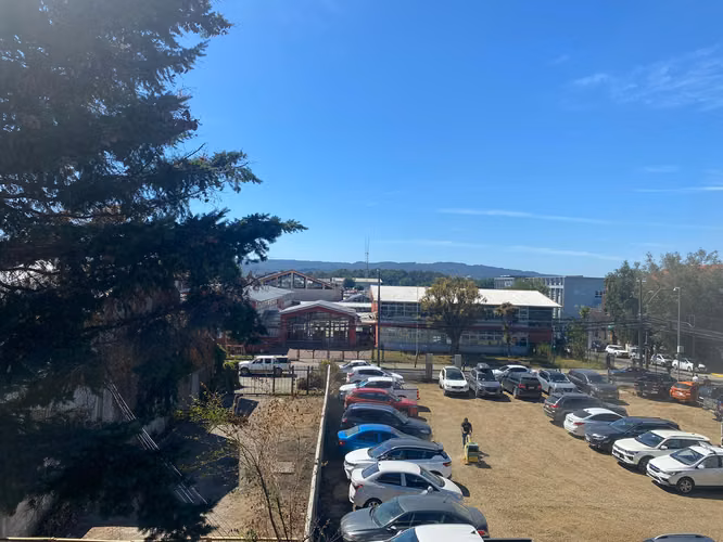 CASONA CENTRAL CON 15 HABITACIONES EN VALDIVIA - Imagen 6