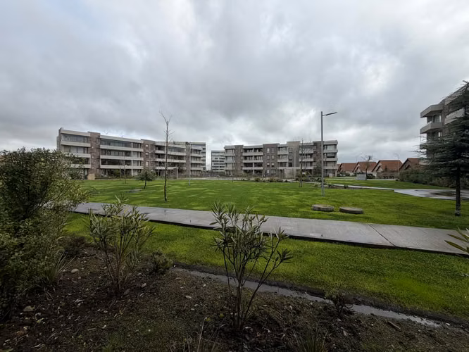 EN VENTA MODERNO DEPARTAMENTO EN EDIFICIO PEÑON ORIENTE - Imagen 14