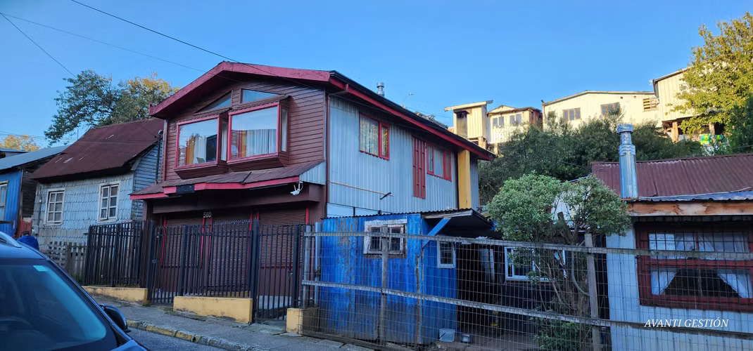 CASA EN VENTA PARA USO COMERCIAL EN SECTOR MIRAMAR - Imagen 24