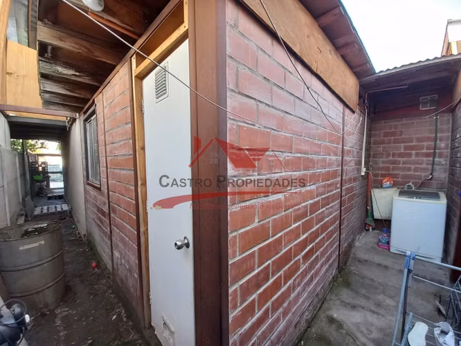 CASA DE DOS PISOS CON 2 DORMITORIOS, 2 BAÑOS, LAMPA - Imagen 26