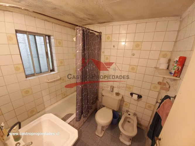VENTA CASA UN PISO, 3 HAB 1 BAÑO, RENCA