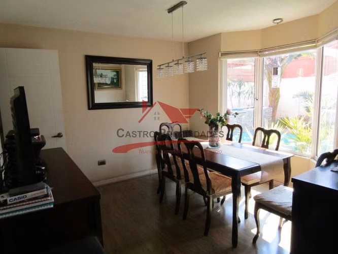 CASA DOS PISOS, 4 HAB 2 BAÑ, QUILICURA - Imagen 6