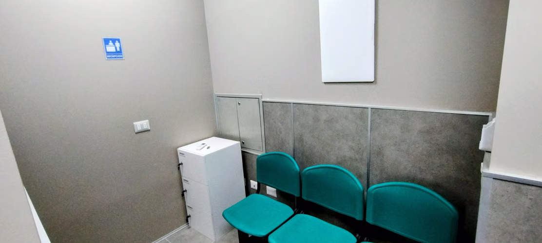 OFICINA 39 M2, CON ESTACIONAMIENTO, EDIFICIO ARENAS - Imagen 4