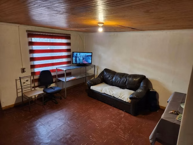 CASA AMPLIA CERCA DEL CENTRO LOS ANGELES - Imagen 2