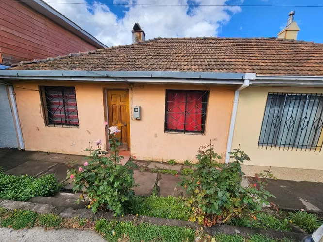 CASA AMPLIA CERCA DEL CENTRO LOS ANGELES - Imagen 1