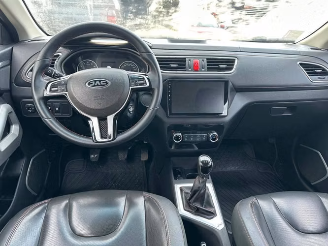 Jac Js2 1.5 LUXURY 4X2 MT 5P. - Imagen 6