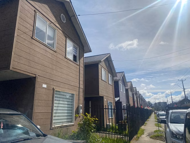 Venta de cómoda casa de tres dormitorios en Collico - Imagen 21