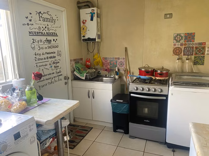 Venta de cómoda casa de tres dormitorios en Collico - Imagen 6