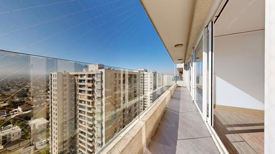 Cocina cerrada | Vista Oriente | Estacionamiento (183596) - Imagen 5