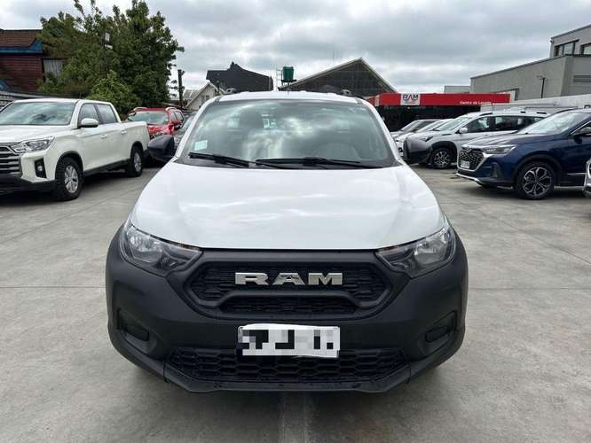 Ram 700 1.4 SLT 4X2 DOB. CAB. MT 4P. - Imagen 2