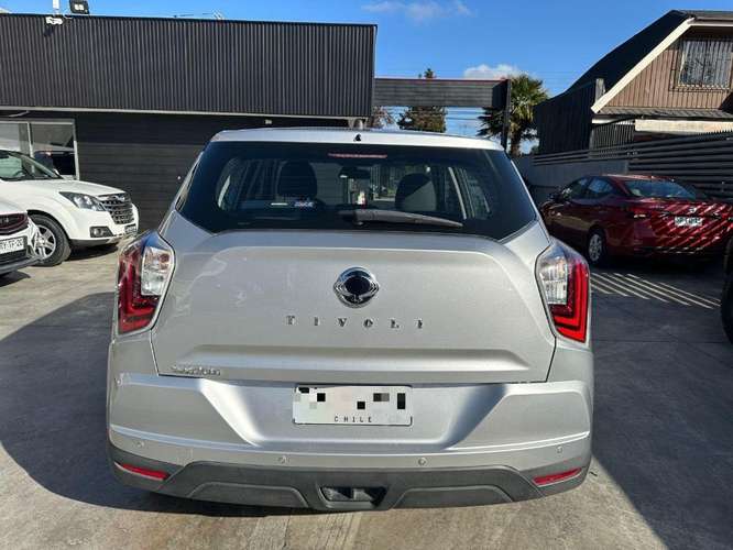 SsangYong Tivoli 1.6 LX TX1010 4X2 MT 5P.
