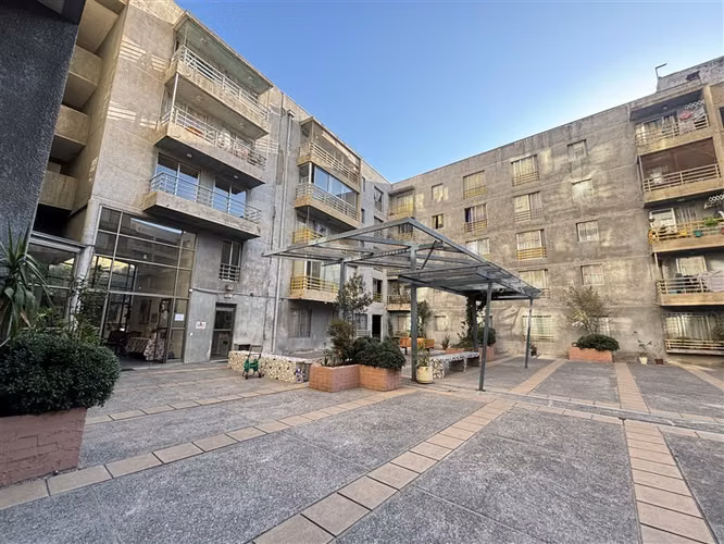 VIVE EN EL CORAZON DE SANTIAGO - COMODO DEPARTAMENTO 2DORM - Imagen 17