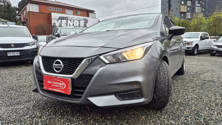 NISSAN VERSA 1.6 2022 - Imagen 2