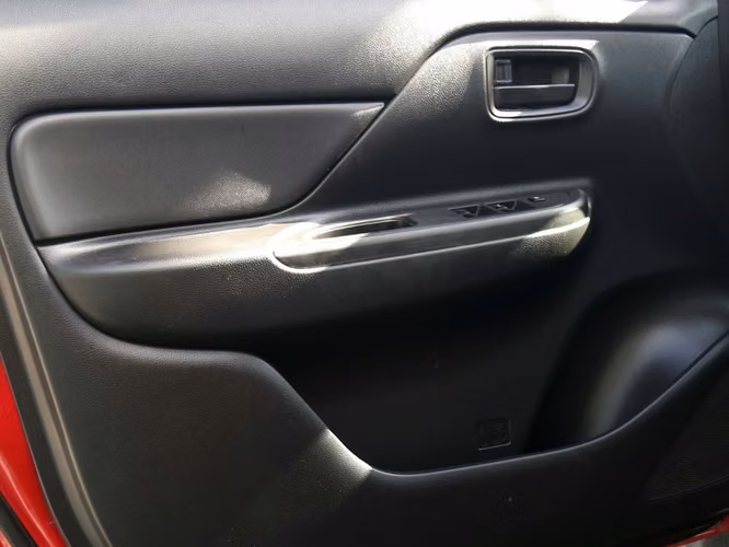 MITSUBISHI L200 2022 - Imagen 11