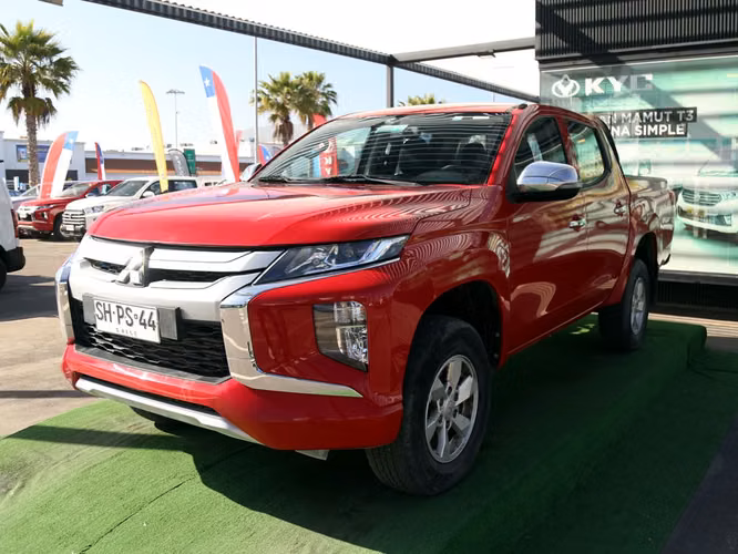 MITSUBISHI L200 2022