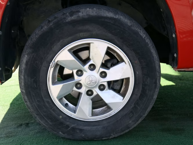 MITSUBISHI L200 2022 - Imagen 10