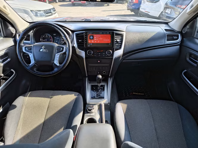 MITSUBISHI L200 2019 - Imagen 17