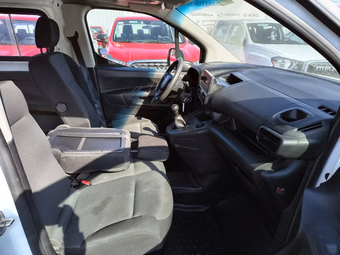 OPEL COMBO 2022 - Imagen 19