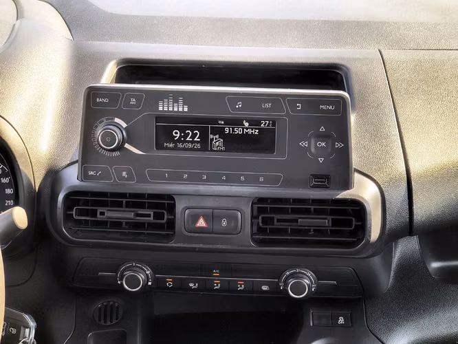 OPEL COMBO 2022 - Imagen 17
