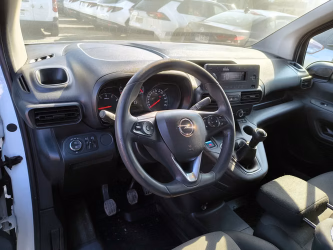 OPEL COMBO 2022 - Imagen 10