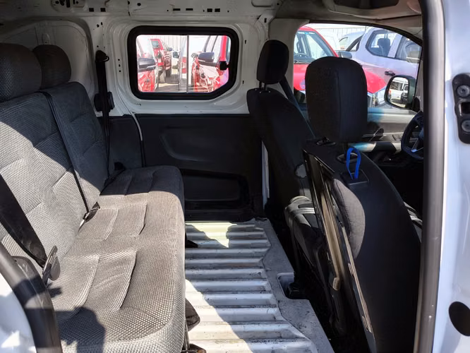 OPEL COMBO 2022 - Imagen 15