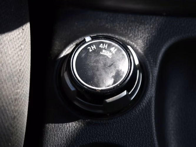 MITSUBISHI L200 2023 - Imagen 18