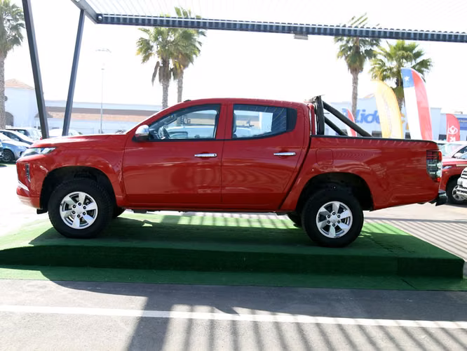 MITSUBISHI L200 2023 - Imagen 5