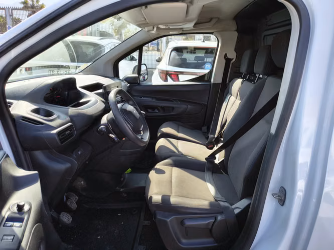PEUGEOT PARTNER 2023 - Imagen 8
